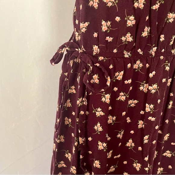 Emma & Michelle maroon/burgundy dress size medium - Picture 4 of 7